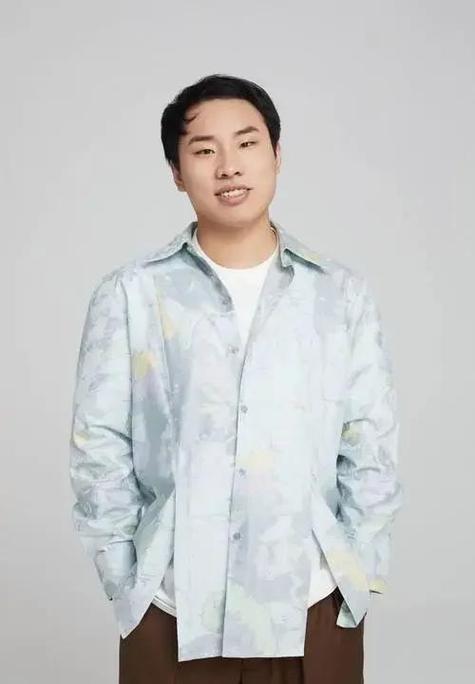 穷困背景造就今年脱口秀最强黑马，逆袭之路的启示
