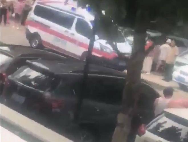 山东荣成警方通报车辆撞人事故详情