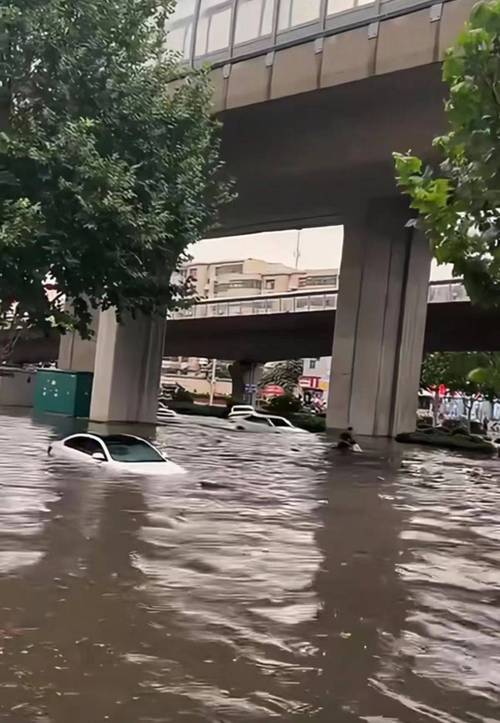 郑州暴雨1小时下了87.5毫米