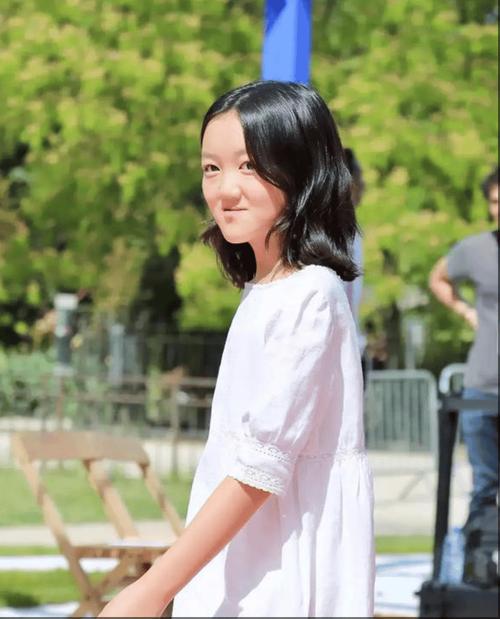 李嫣近照曝光 气质冷艳如翻版王菲