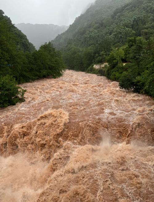 四川凉山州喜德县被洪水淹没?假