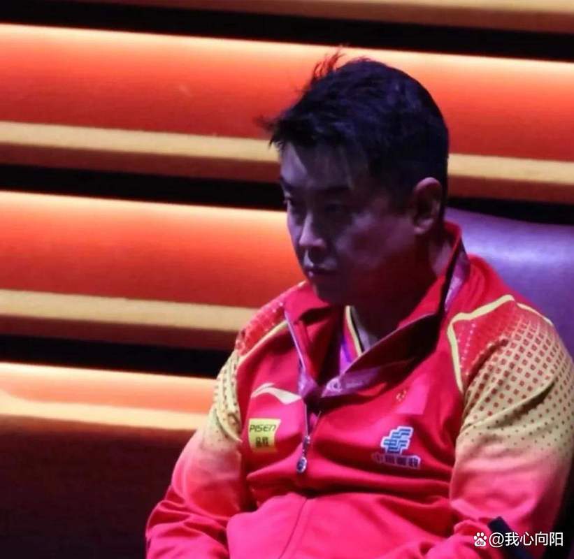 张本智和“告状”认为王皓握手敷衍