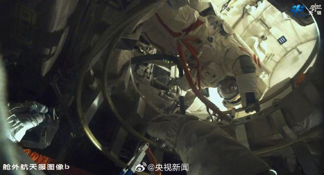 神二十乘组圆满完成第三次太空出舱任务