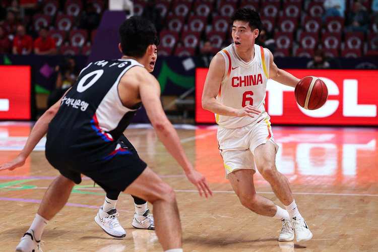 中国男篮重返亚洲杯决赛，时隔十年再创辉煌