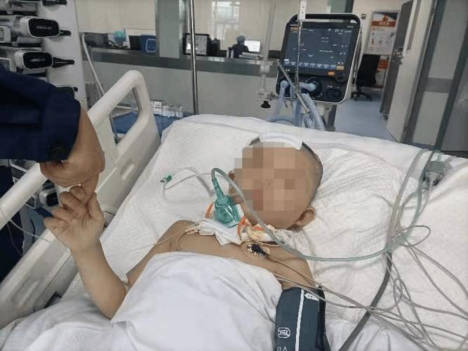 荣成车祸受害儿童离世，ICU抢救无效痛心哀悼
