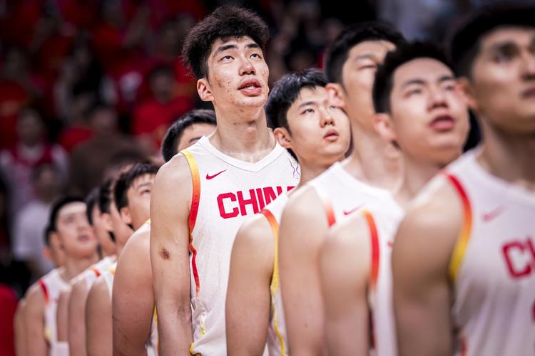 中国男篮时隔10年再进亚洲杯决赛