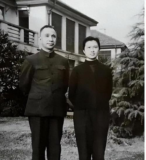 原南京军区副司令员林炳尧将军逝世