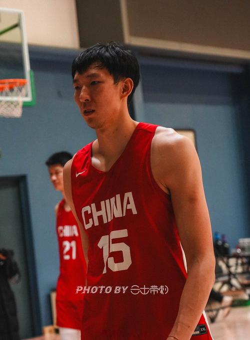媒体：这是十年来最热血的中国男篮