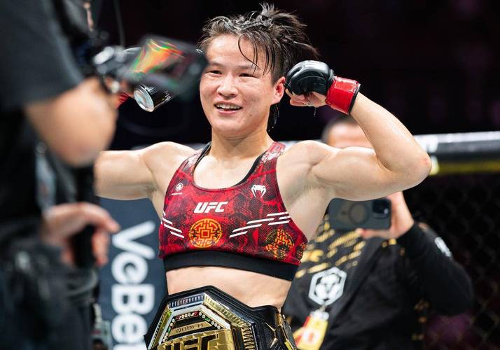 女中医调休6天抽空打场UFC