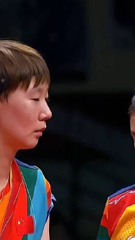 王曼昱3-2逆转长崎美柚晋级8强