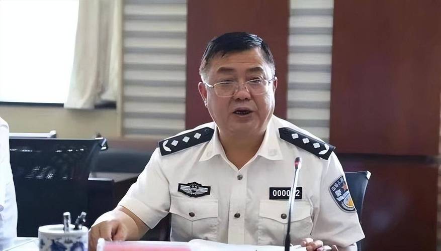 一正厅一副处官员落马 系同名亲兄弟