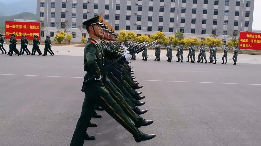 超近距离感受阅兵训练现场风采