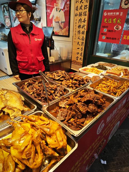 卤味巨头集体进军餐饮店，争夺市场份额
