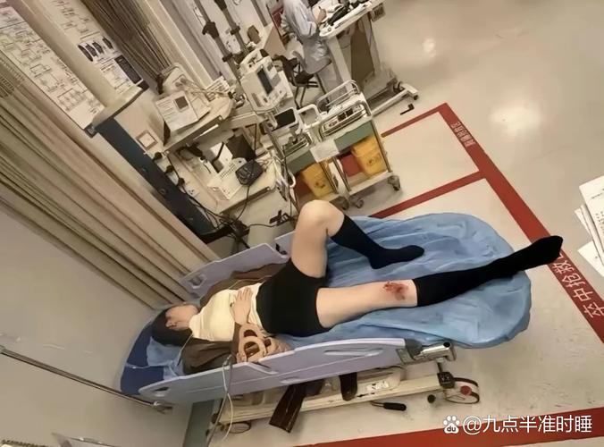 休假护士咬掉穿戴甲300秒极限救人