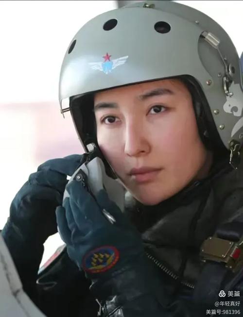 空军第九批女飞行员亮相九三阅兵盛典