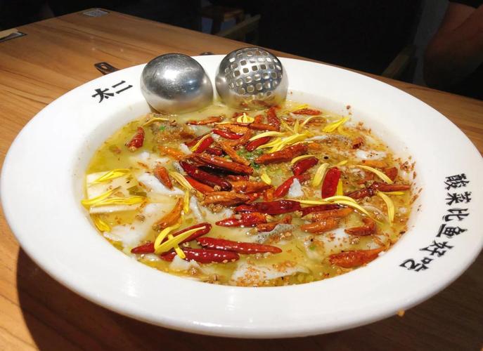 “排队王”太二酸菜鱼一年关店65家