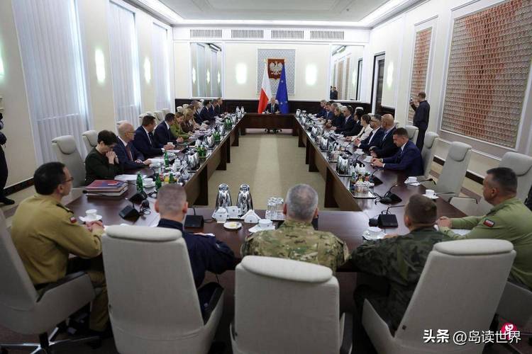 波兰总统签署决议 同意北约部队驻扎