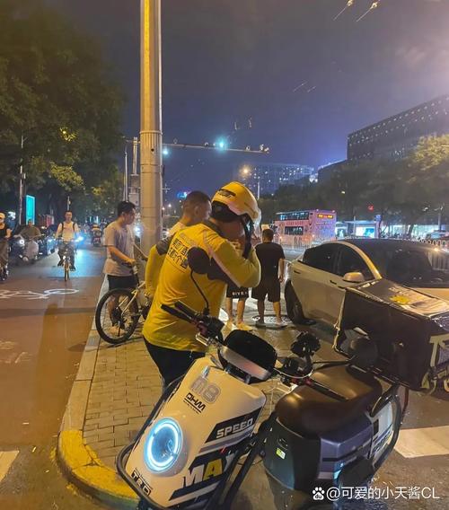 深圳外卖员鼓励随手拍黑餐馆举报行动
