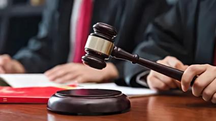 女教师群聊发言引发诽谤风波被行拘
