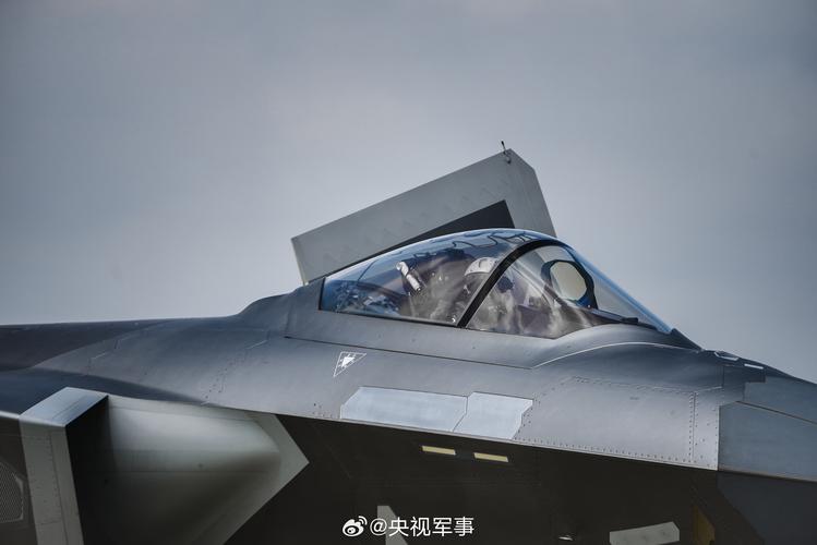 壁纸上新！中国战机高清大片来了