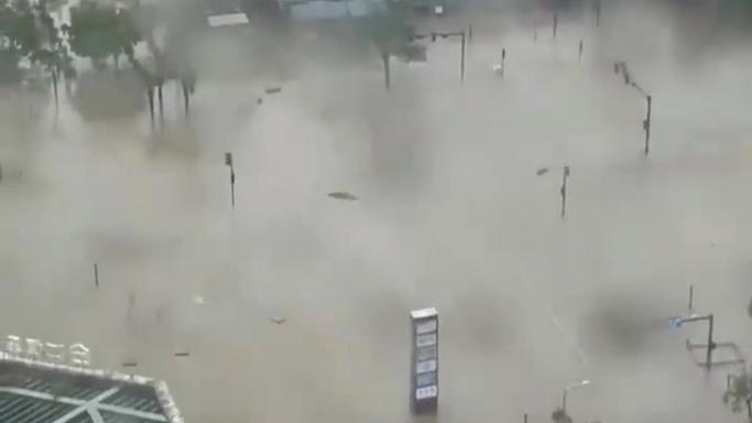 珠海海水倒灌流入地下车库
