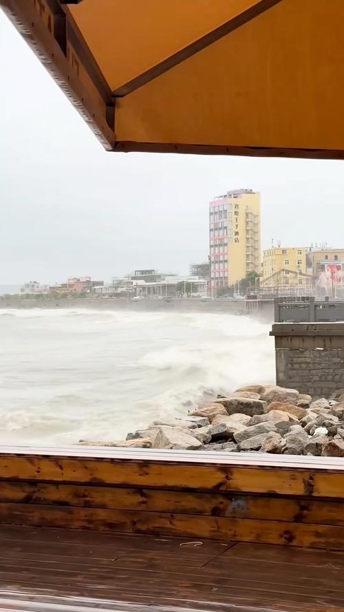 台风桦加沙横扫大湾区沿海
