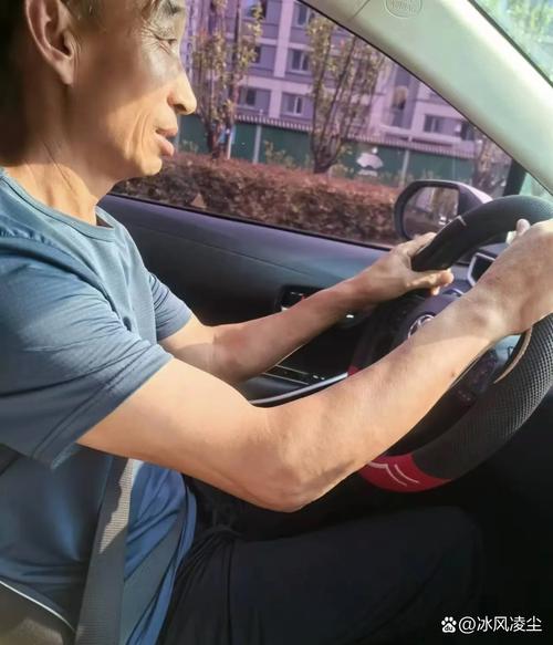 “驾驶员同志 车速提起来”