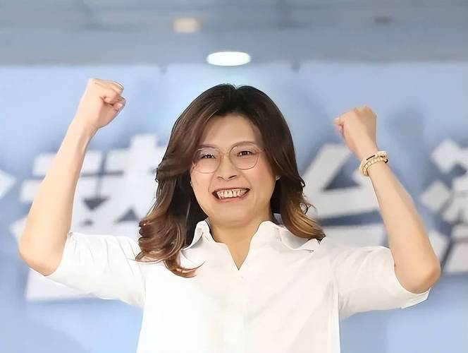 郑丽文当选国民党引发绿营担忧