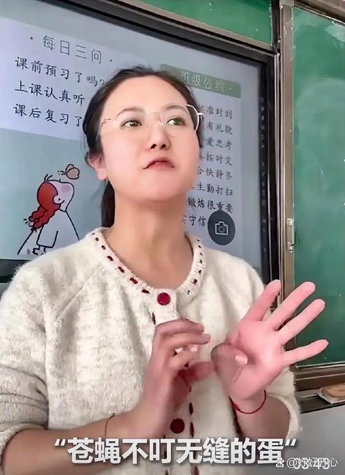 00后女老师教非遗变脸火爆，座位一席难求