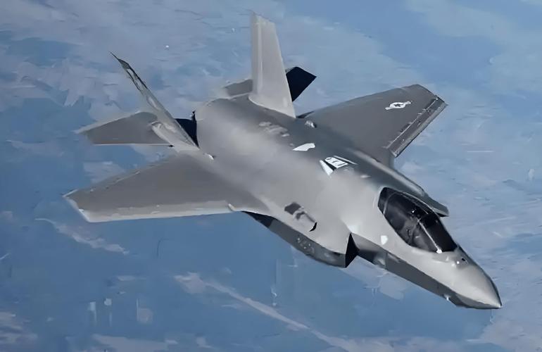 24架F-35A隐身战机集结西太平洋