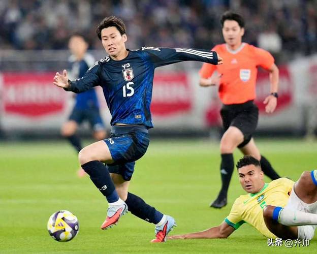 日本男足3比2首胜巴西