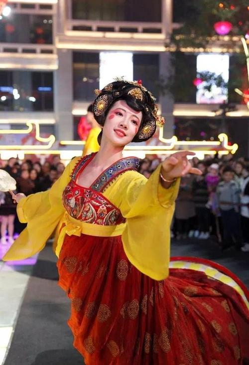 西安不倒翁小姐姐震撼归来