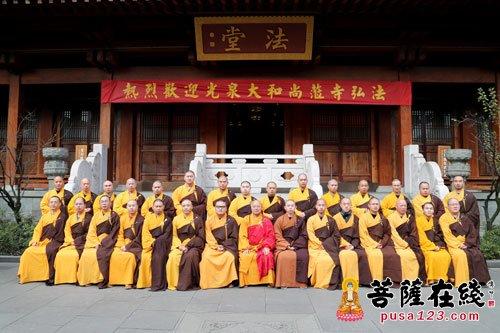 天猫团队赴灵隐寺求江浙沪大降温