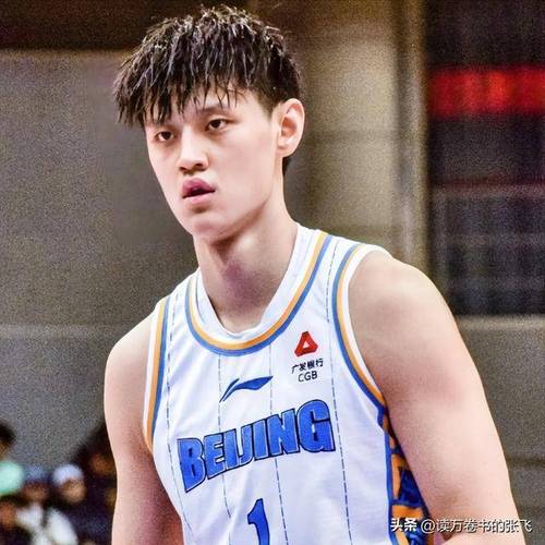 NBA篮网队宣布裁掉曾凡博