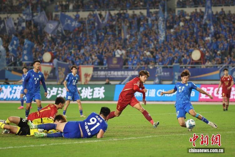 “苏超”泰州点球淘汰南京晋级决赛
