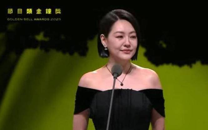 小S金钟奖获奖后台崩溃大哭,情感流露背后的故事