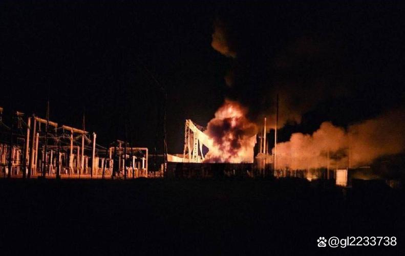 赫尔松地区无人机袭击致2人死亡事件