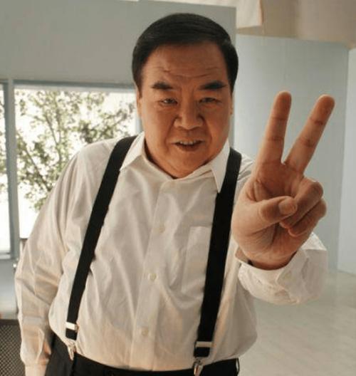 郑则仕(肥猫)回应去世传闻,74岁依旧精神矍铄