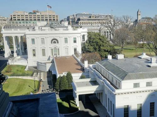 白宫东翼整体“翻新”谁买单