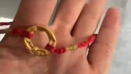 女生黄金交易遭遇杀价陷阱，黄金价格被砍至每克减200元