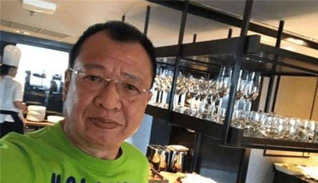 76岁“欢喜哥”许绍雄被曝病危入院