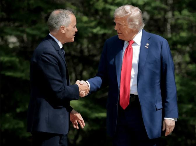 特朗普表示不愿与加拿大总理见面，长时间内避免会面