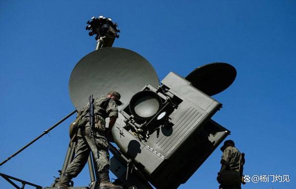 俄亮相反无人机利器