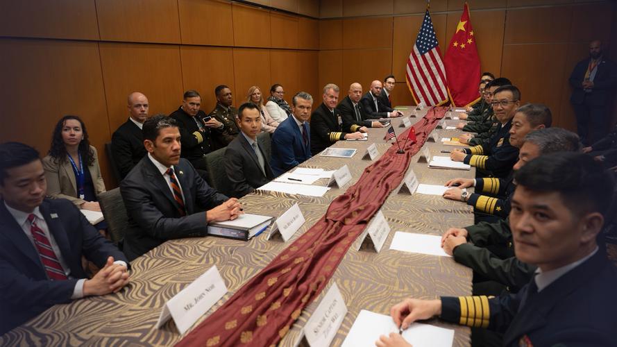 董军与美国国防部长会谈