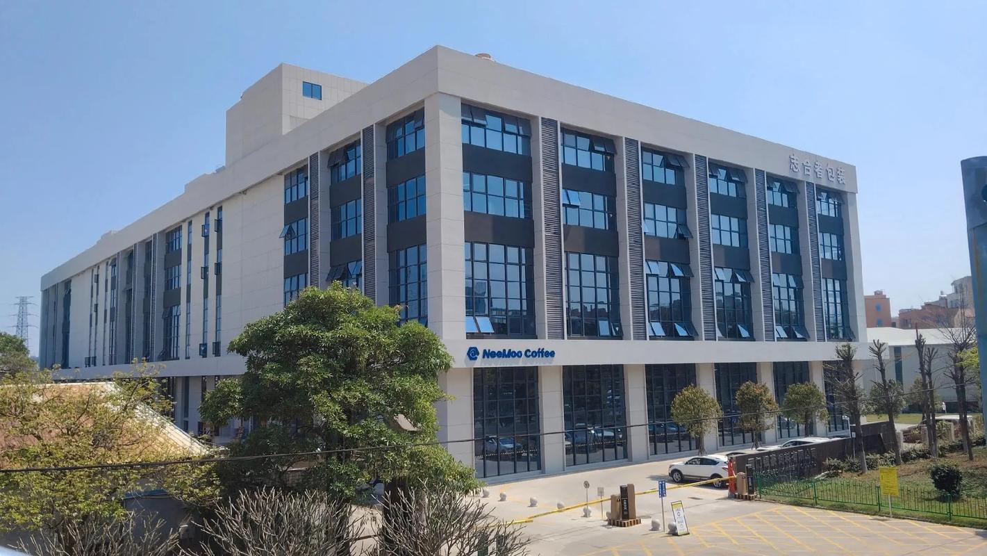 2栋厂房产业园吹成“百亿童车小镇”