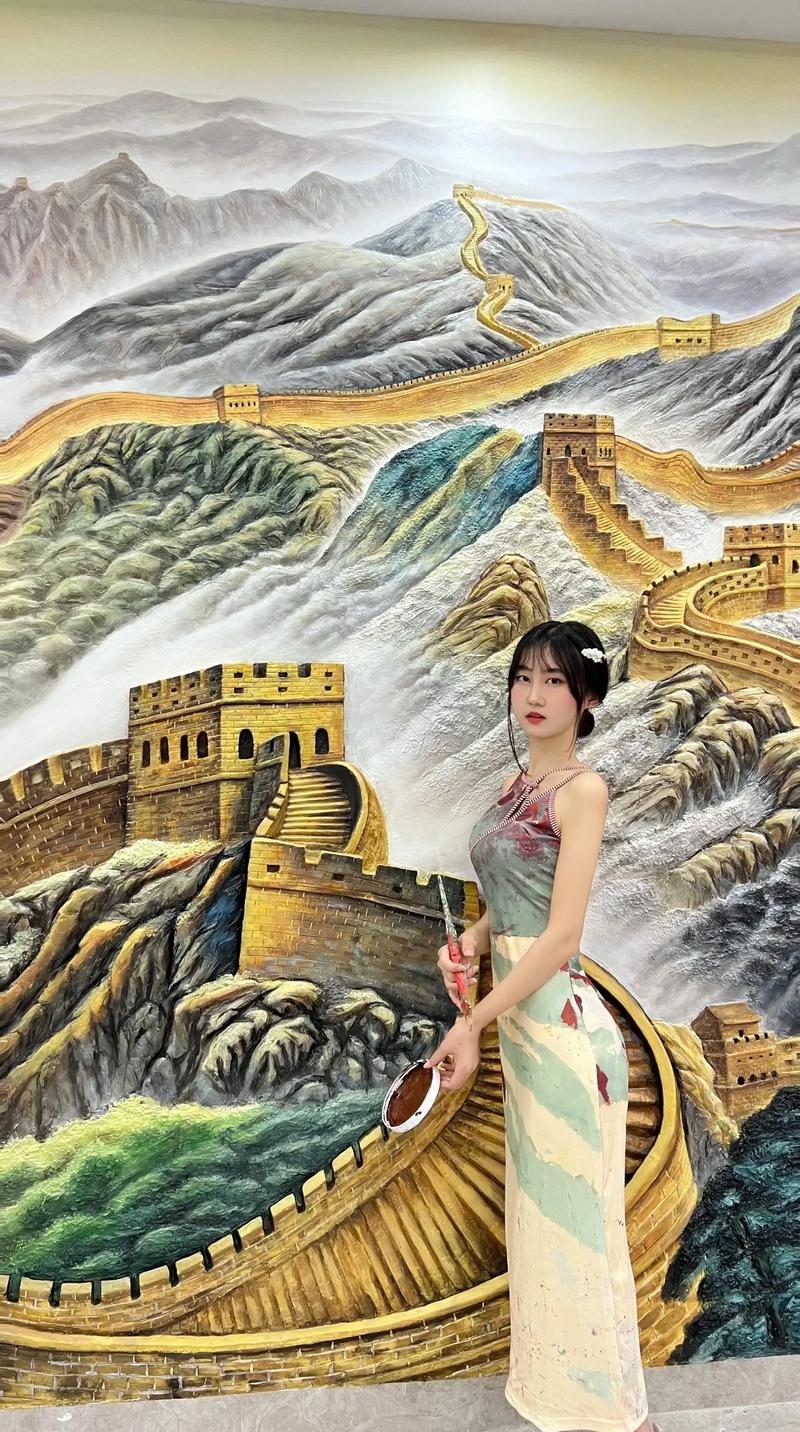 00后女生巧手雕墙，重现万里长城风采