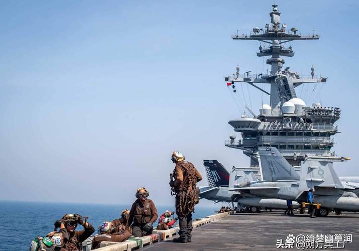 美国海军持续在加勒比海地区增兵