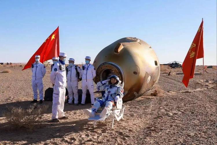 神舟二十号被撞事件揭秘，权威解读