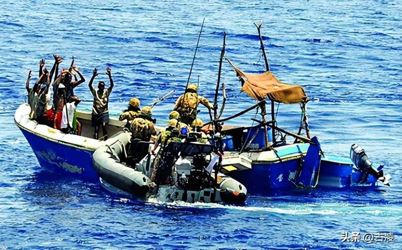 索马里海域油轮遭劫事件