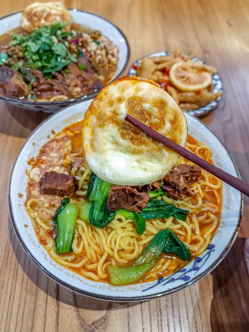 牛肉面馆一碗“管饱面”全网爆火